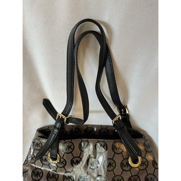 Michael‎ Kors MK Signature Tote - Picture 5 of 9
